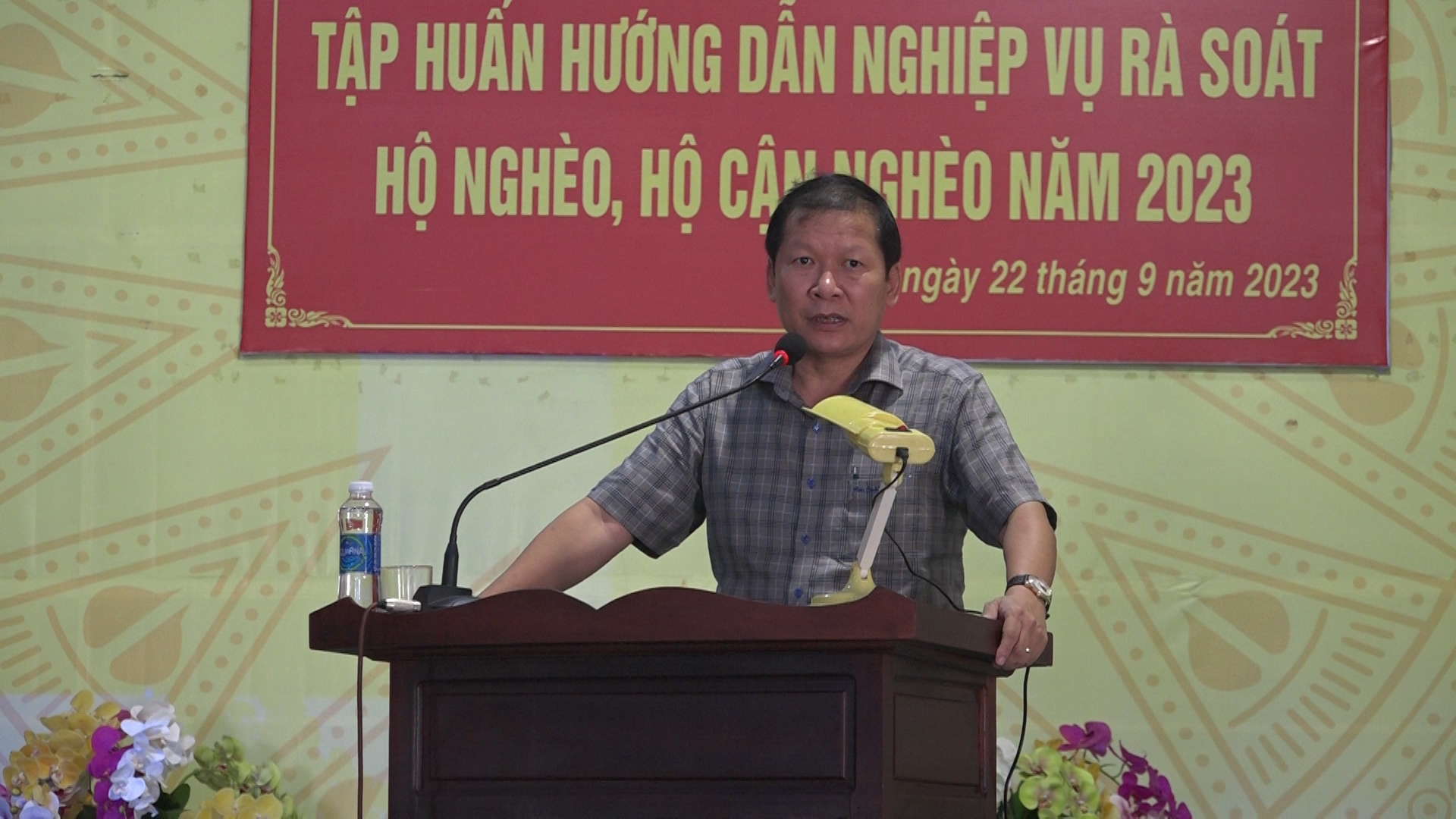 Hội nghị tập huấn nghiệp vụ rà soát hộ nghèo và hộ cận nghèo năm 2023
