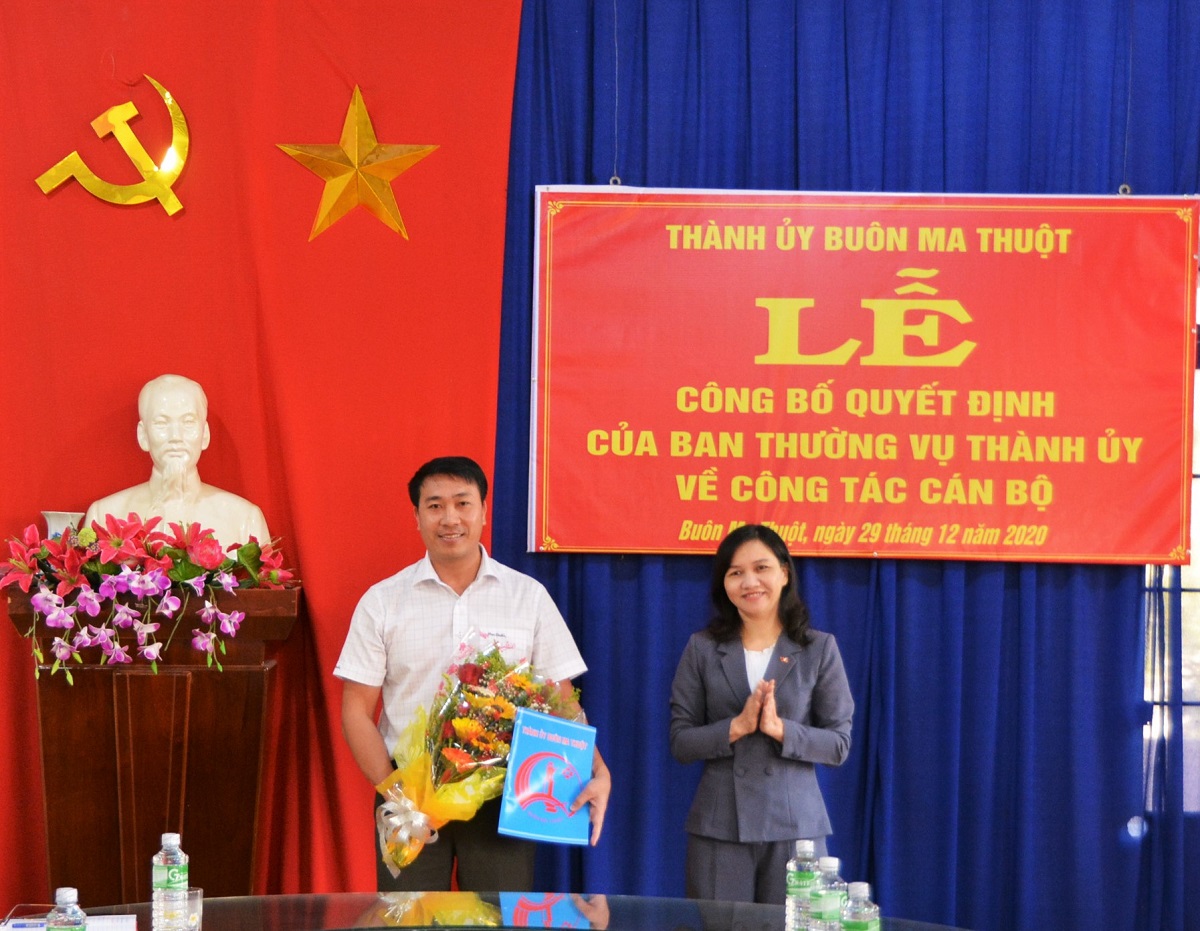 Công bố quyết định của Ban Thường vụ Thành ủy về công tác cán bộ