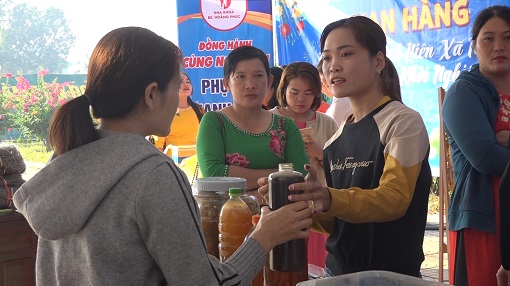 Khai mạc chương trình ngày hội “Phụ nữ và Thanh niên khởi nghiệp” năm 2024