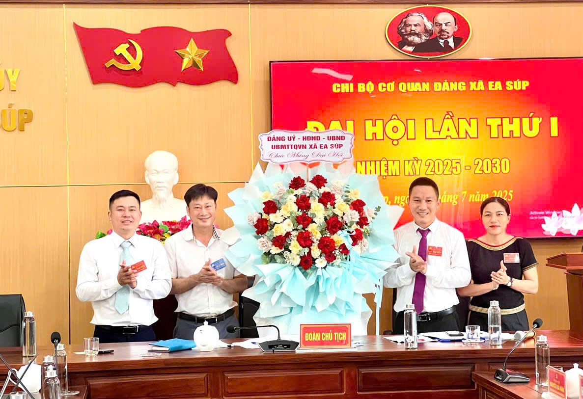 Đại hội Chi bộ các cơ quan Đảng xã Ea Súp