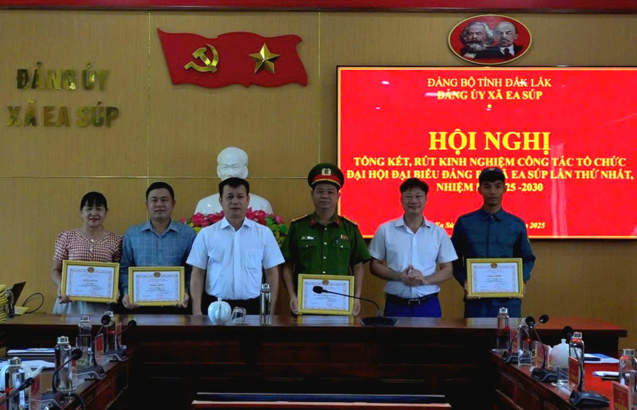 Tổng kết, rút kinh nghiệm trong công tác tổ chức Đại hội đại biểu Đảng bộ xã lần thứ I, nhiệm kỳ 2025 – 2030