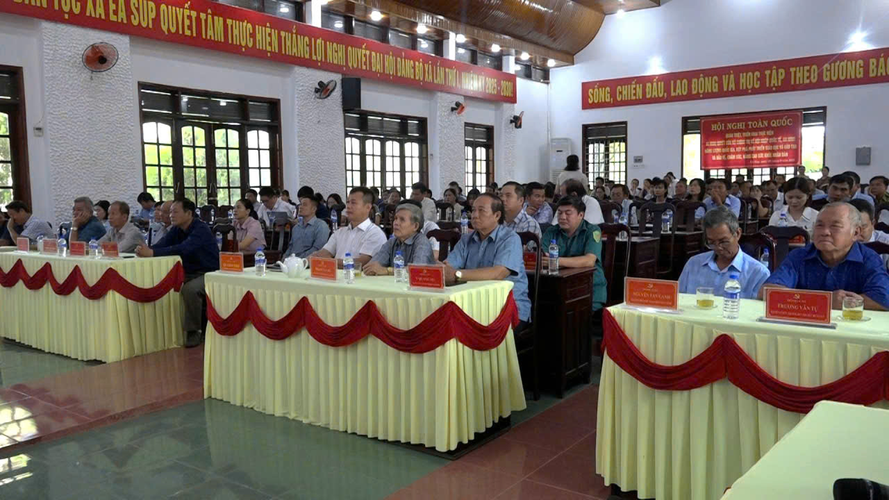 Hội nghị toàn quốc quán triệt, triển khai thực hiện 4 Nghị quyết của Bộ Chính trị