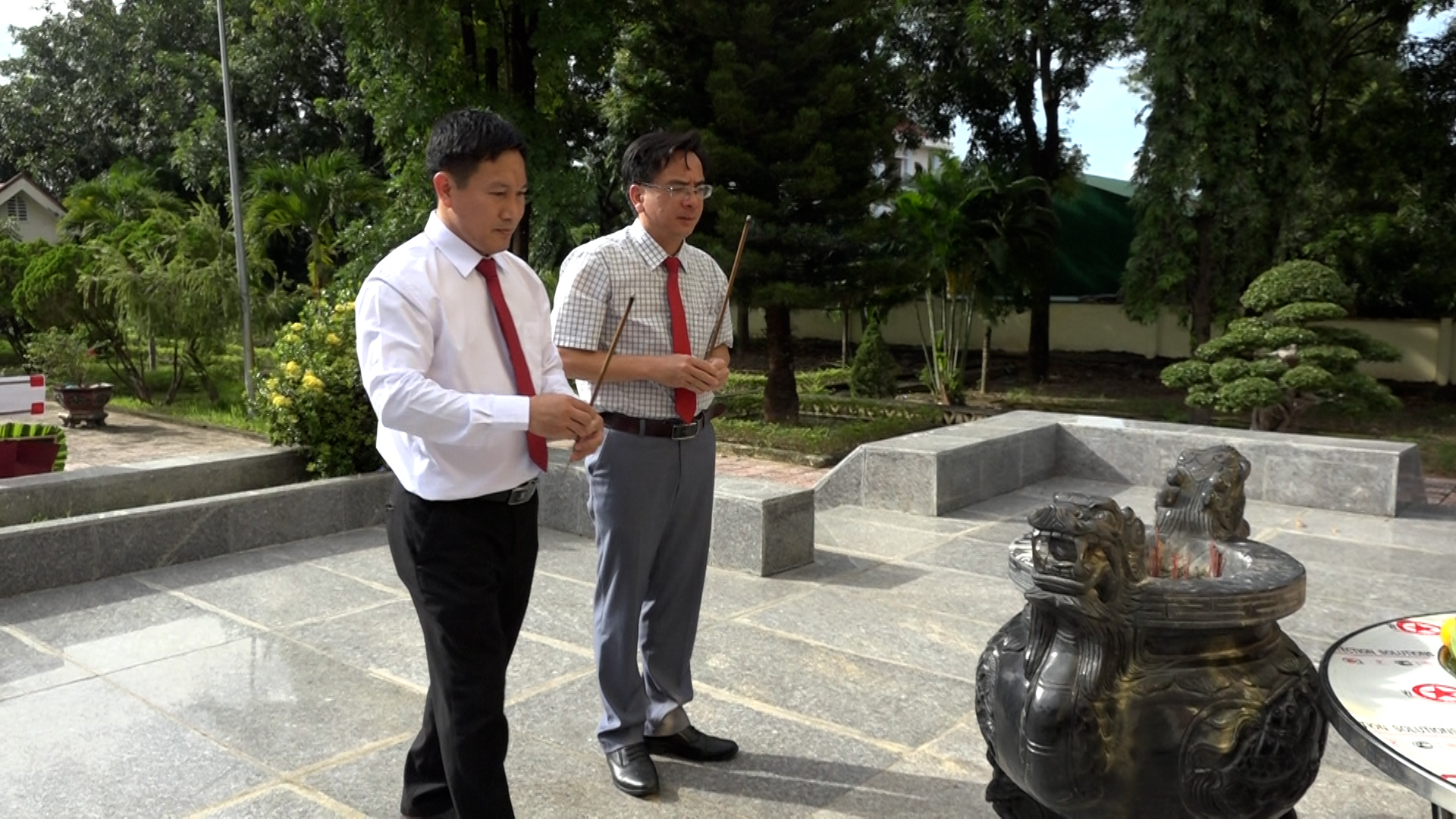 00008.MTS.00_00_03_23.Still001