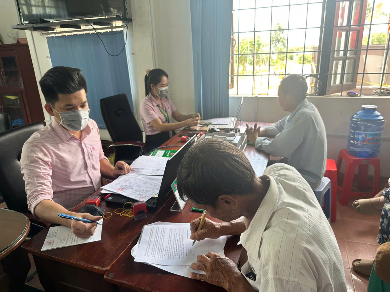 Ngân hàng Chính sách xã hội Ea Súp đồng hành cùng học sinh, sinh viên ngành công nghệ kỹ thuật theo Quyết định số 29/2025/QĐ- TTg của Thủ tướng Chính phủ