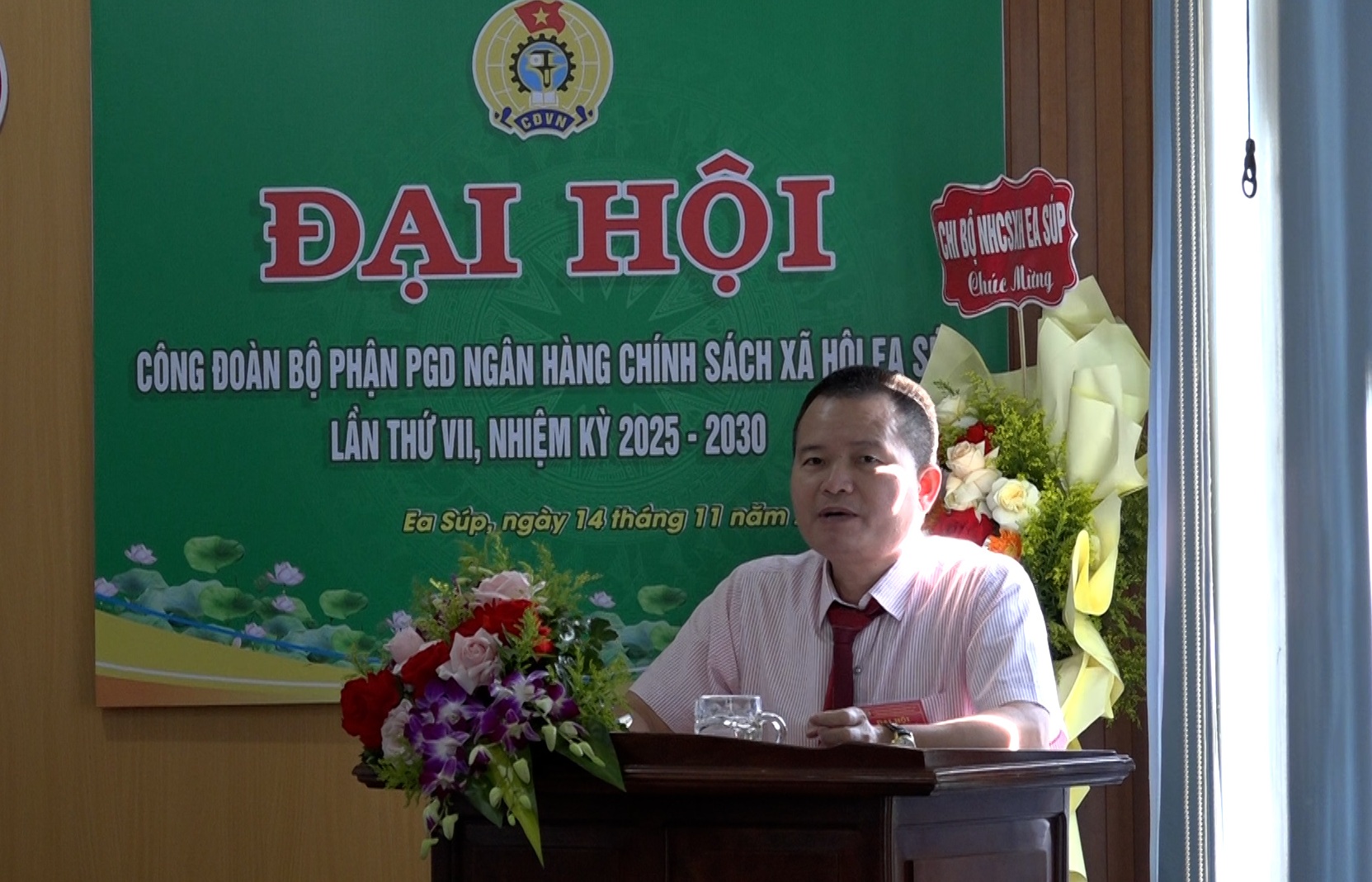 00016.MTS.00_00_01_18.Still001