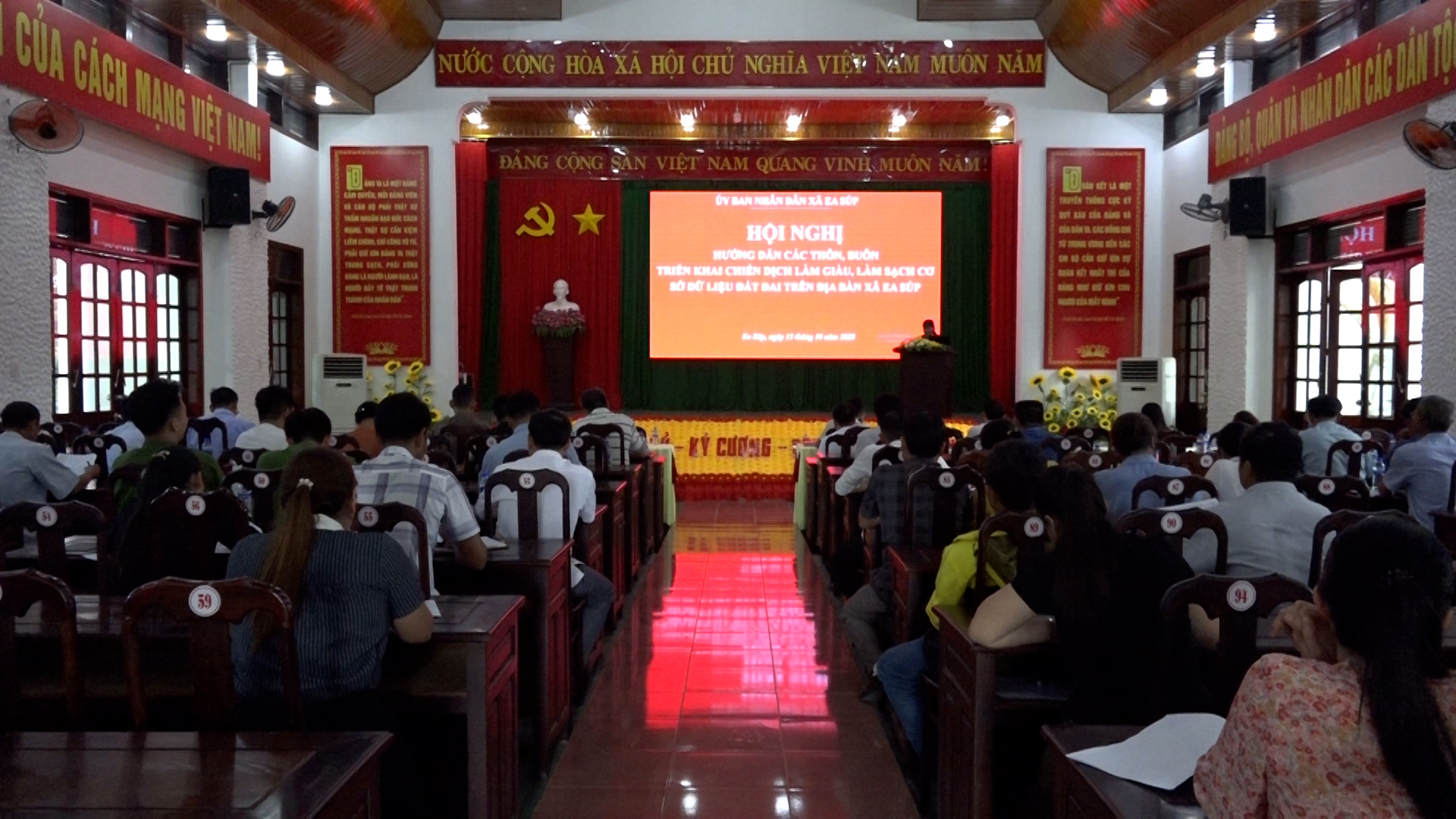 Hội nghị triển khai thực hiện chiến dịch làm giàu, làm sạch cơ sở dữ liệu đất đai