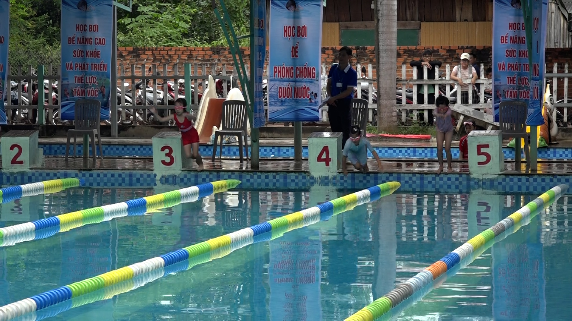 00020.MTS.00_00_00_00.Still001