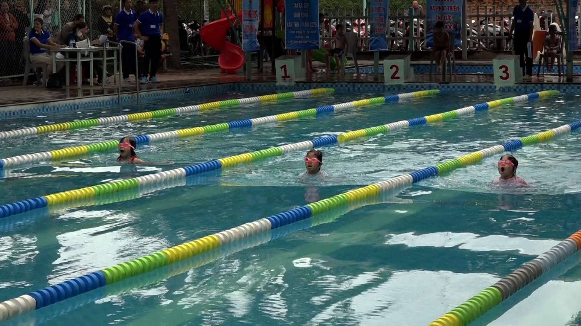 00022.MTS.00_00_07_15.Still001