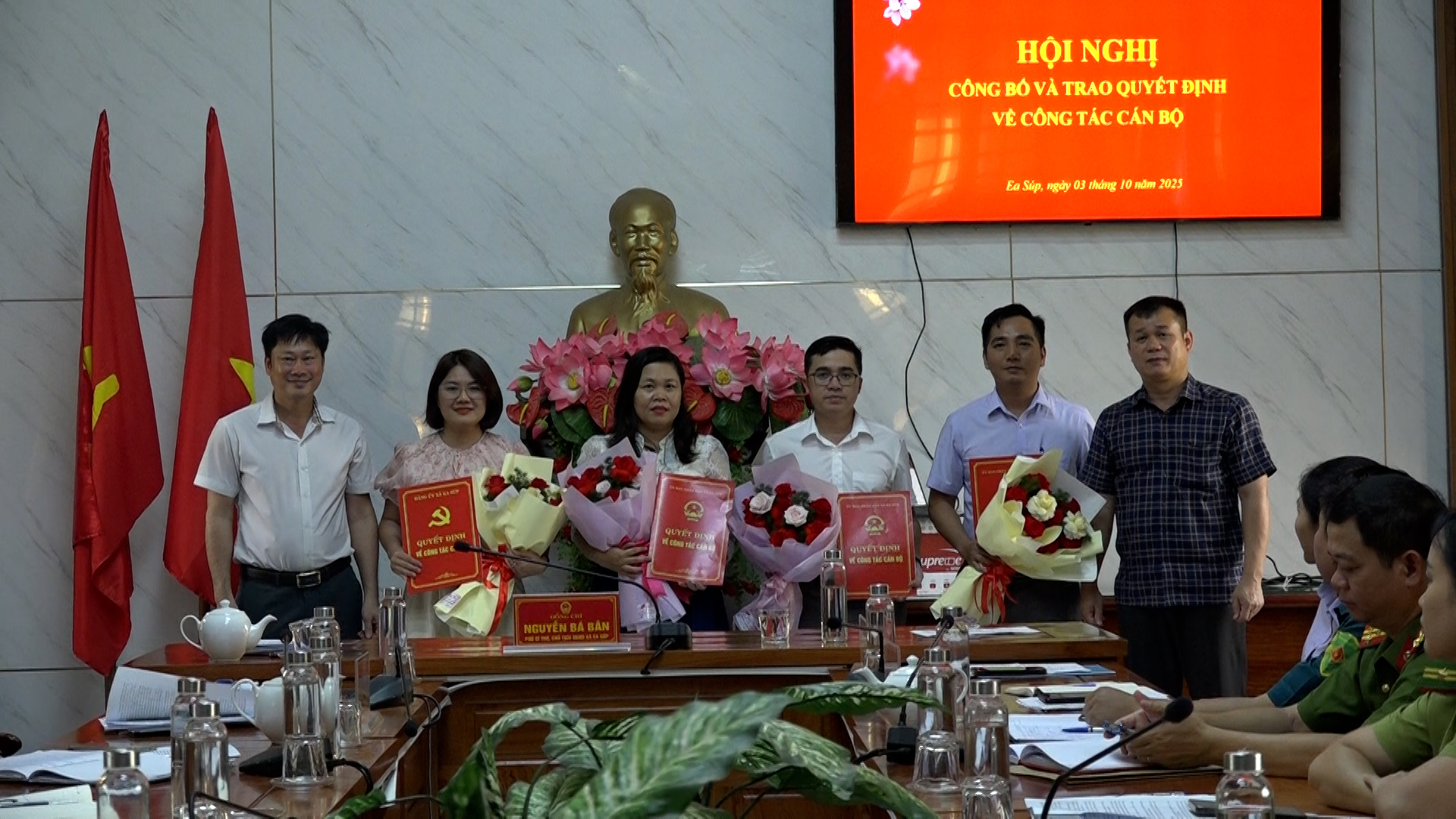 Công bố Quyết định về công tác cán bộ