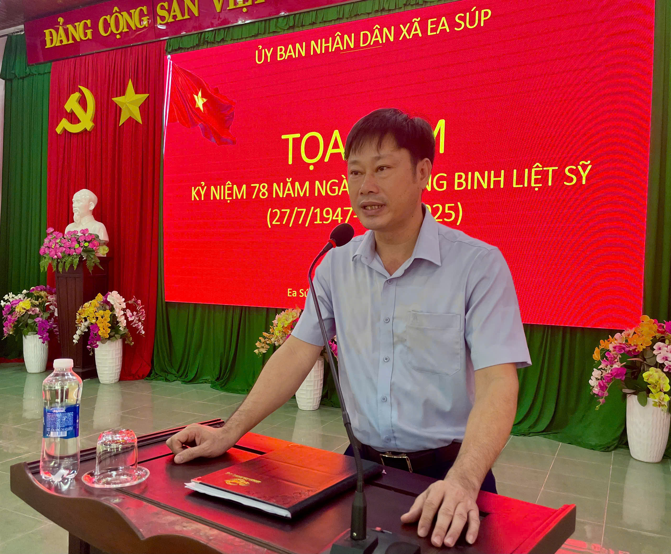 z6842577562559_5cee854115e8b6f7be8da5663756ff9f