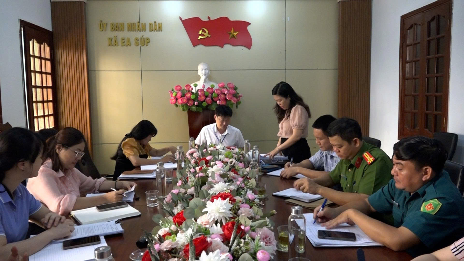 Phiên họp Thường kỳ UBND xã Ea Súp tháng 7 năm 2025