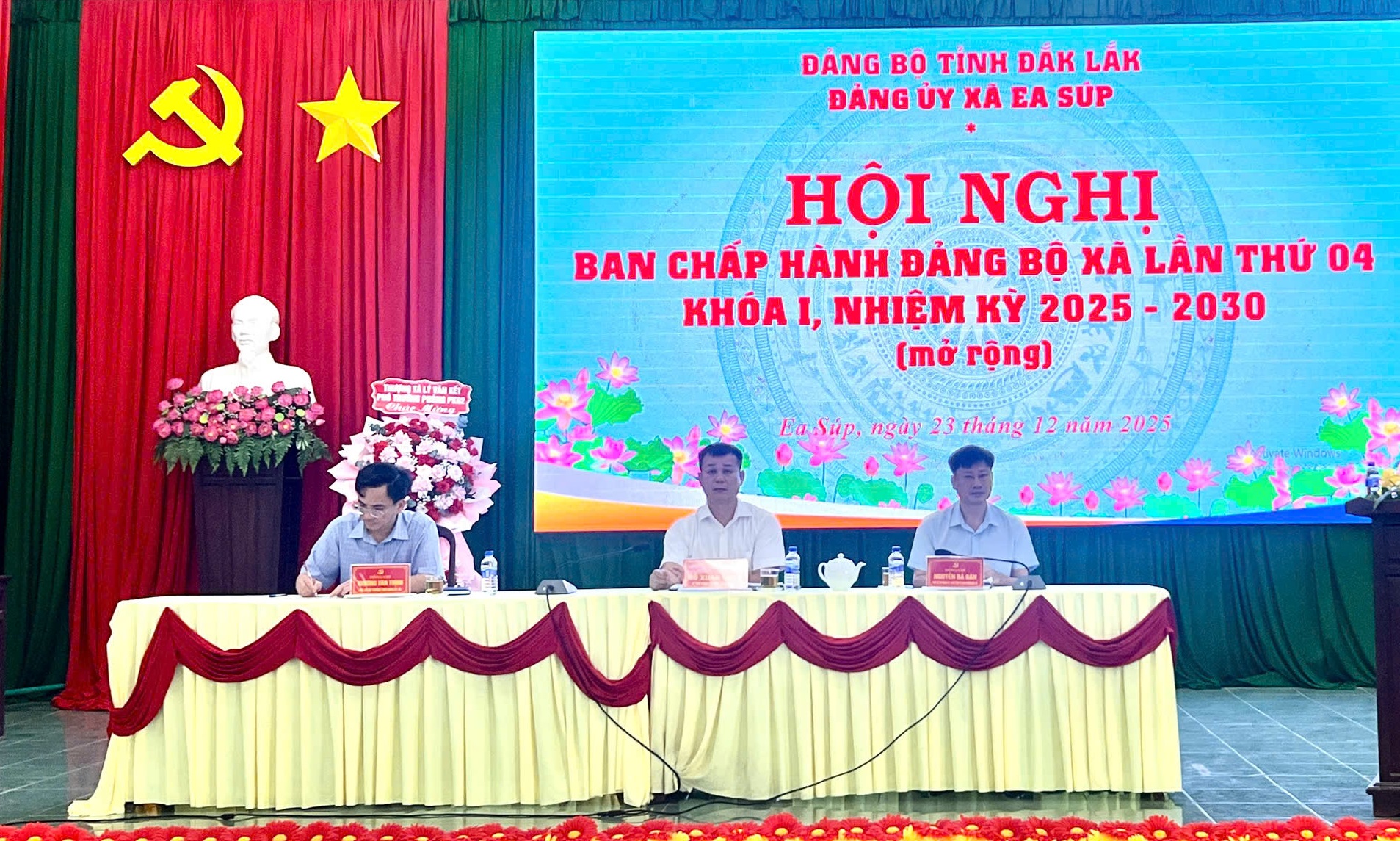 z7360566556783_c60cc818282f4e01832991491a555e4c