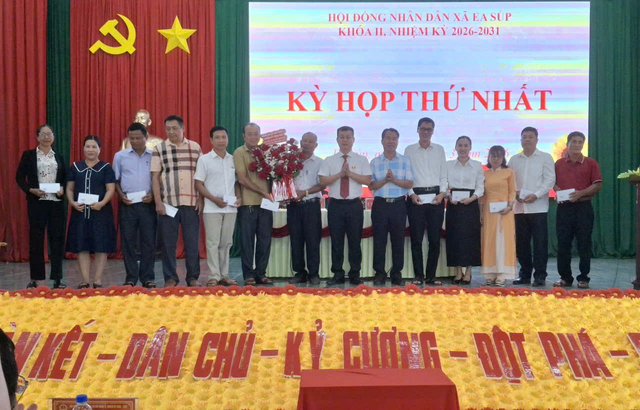 z7661929437928_2519f0a9e4f4ef071e209ac3ecdf09b8