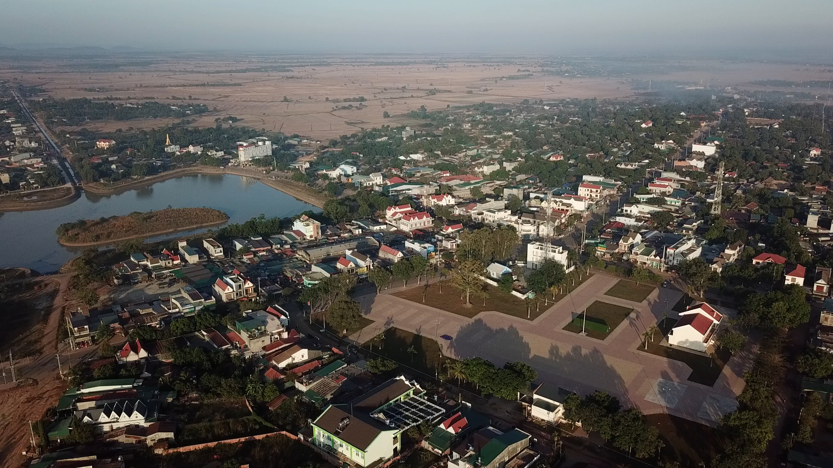 DJI_0137.MOV.00_00_35_15.Still001
