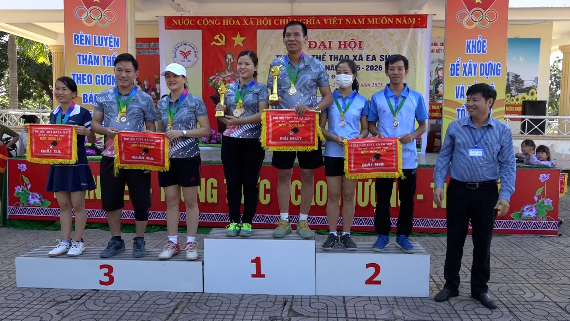 00027.MTS.00_00_02_07.Still001