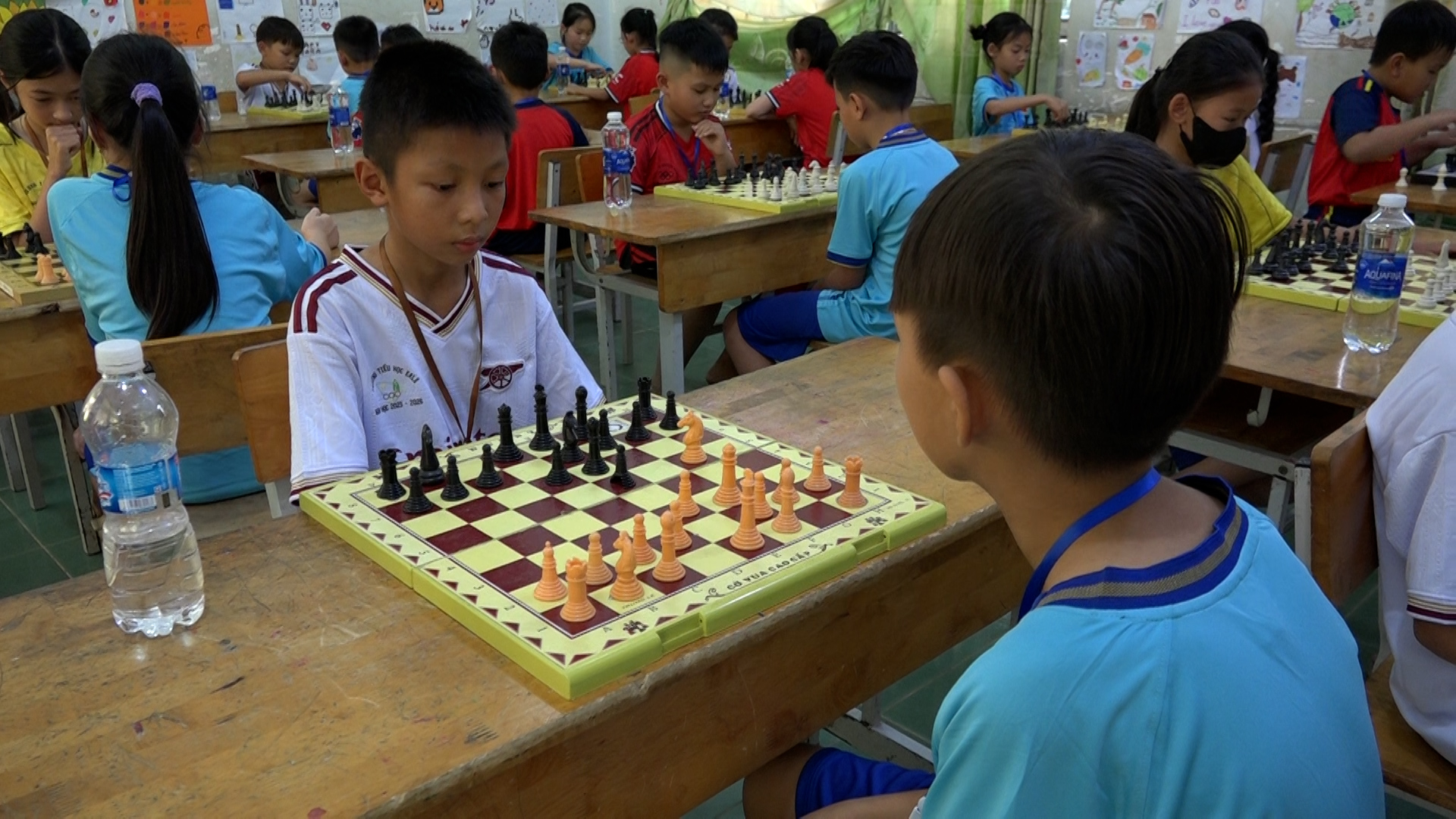 00026.MTS.00_00_01_24.Still001