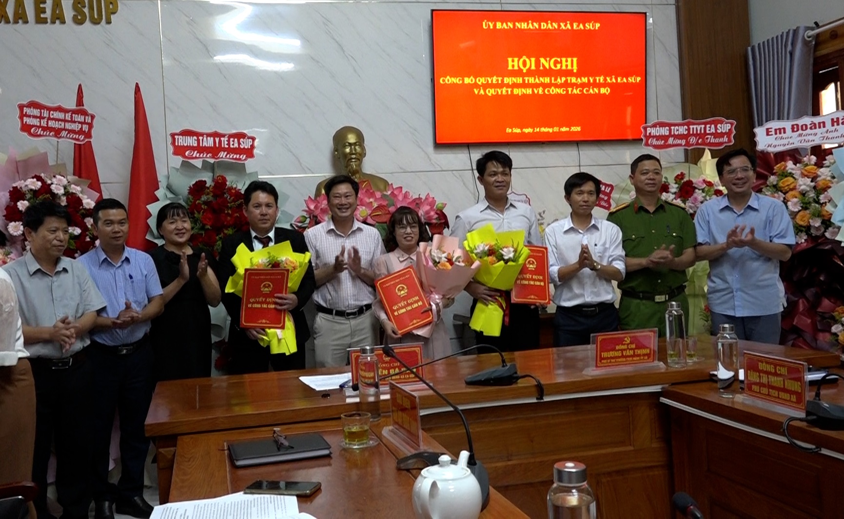 00083.MTS.00_00_01_13.Still001